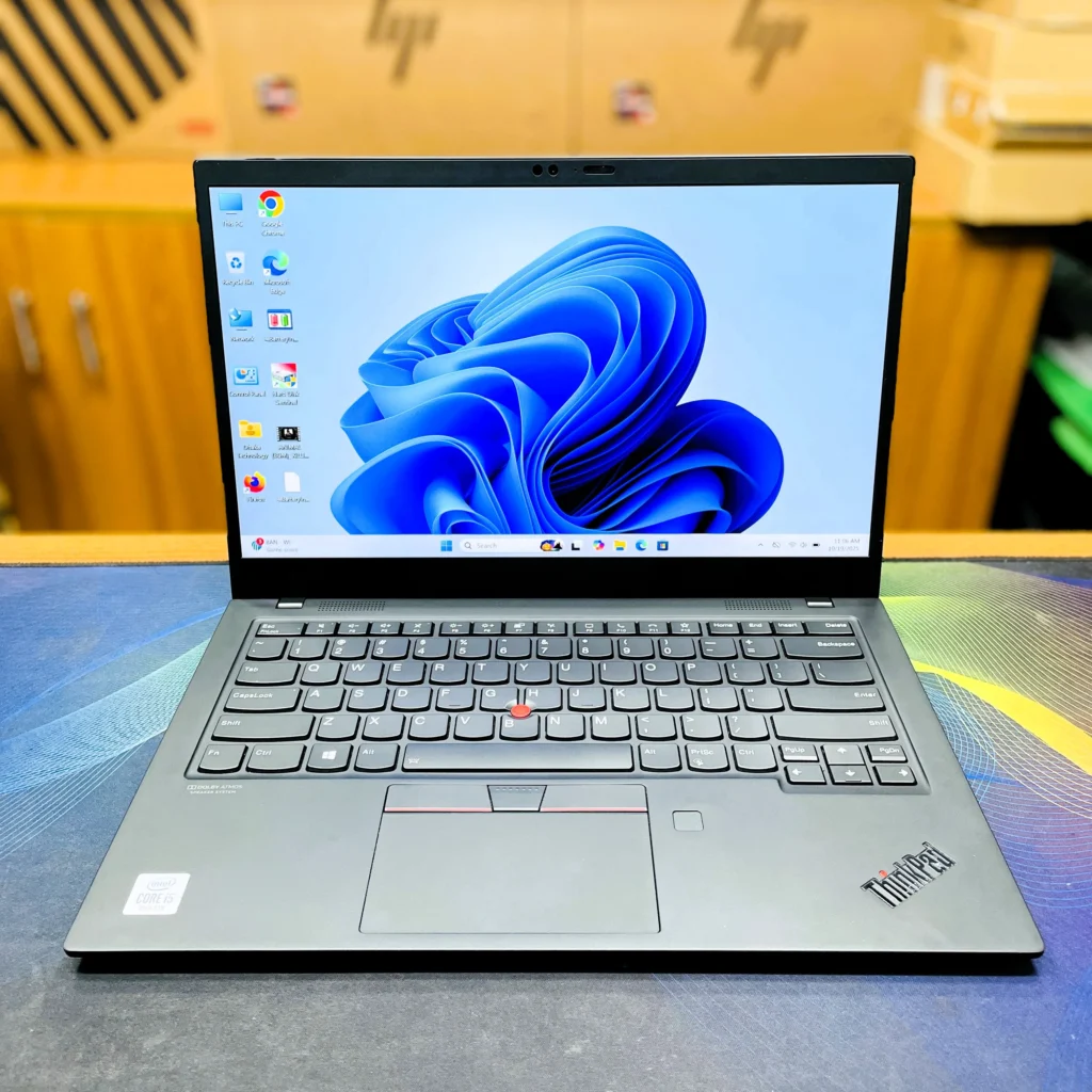 Lenovo ThinkPad X1 Carbon Gen 8 Core i5 10th Gen 16GB RAM 256GB SSD Lightweight Premium Business Laptop