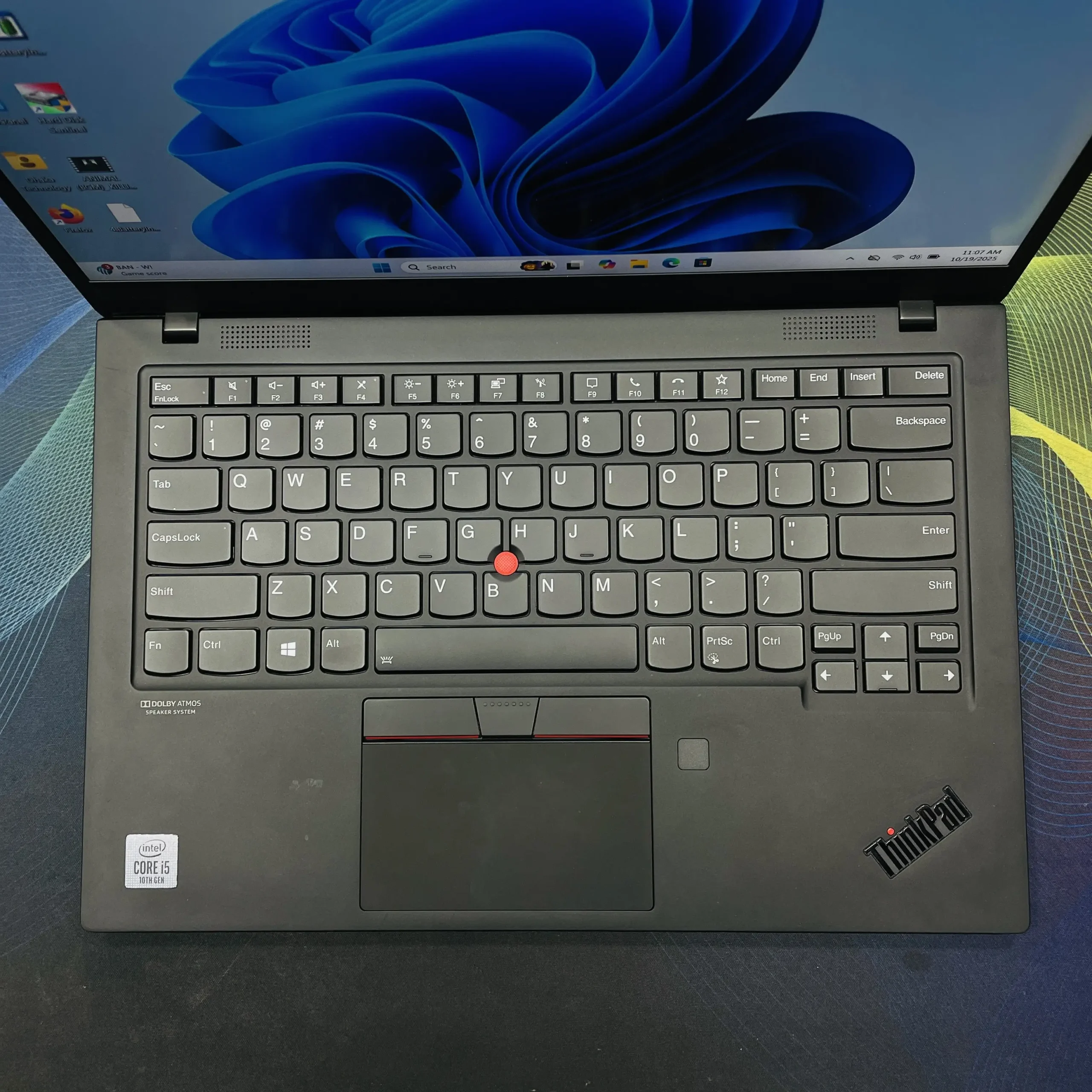 Lenovo ThinkPad X1 Carbon Gen 8 Core i5 10th Gen 16GB RAM 256GB SSD Lightweight Premium Business Laptop