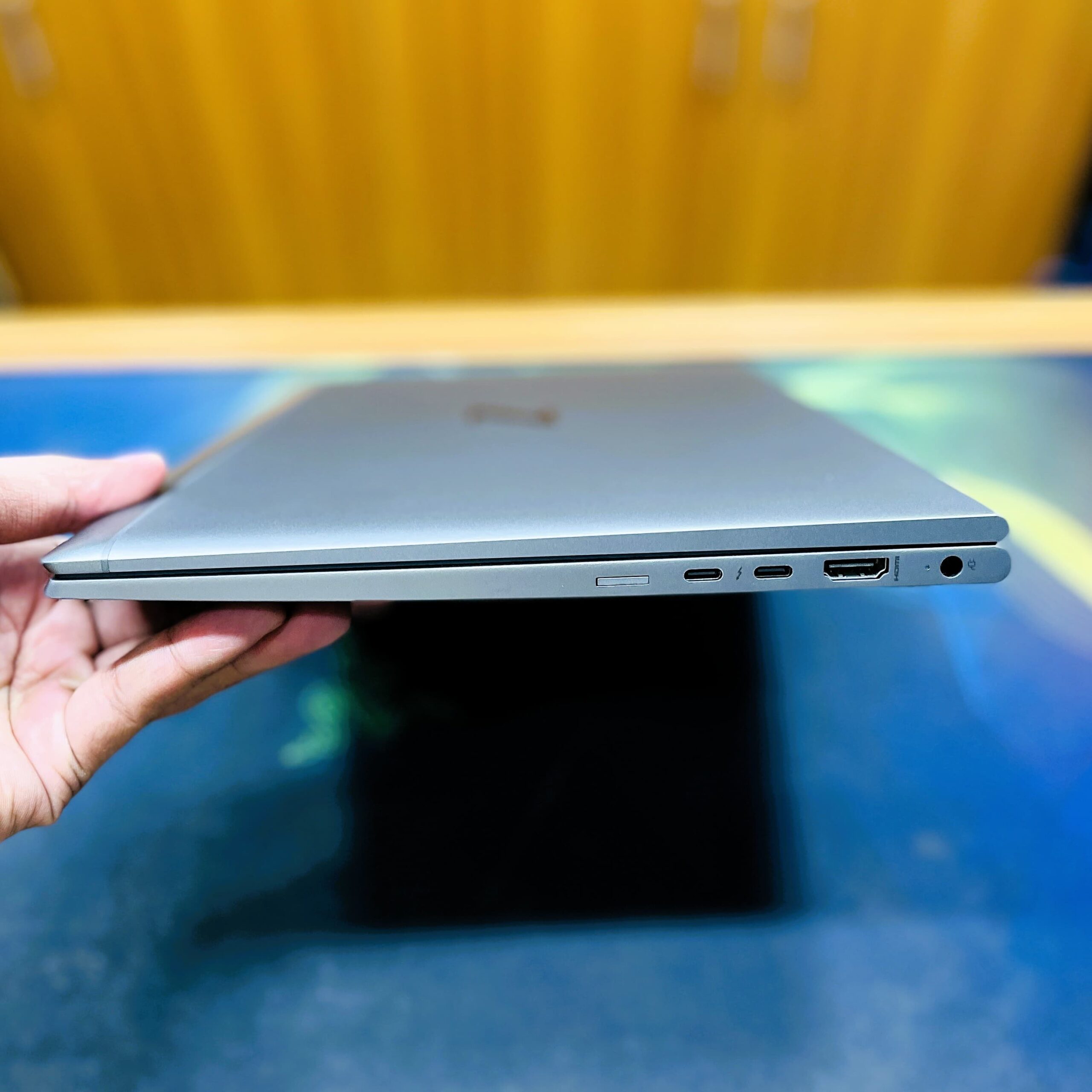 HP ZBook Firefly 14 G8 – Core i5 1145G7 (11th Gen) | Mobile workstation Laptop - Image 4