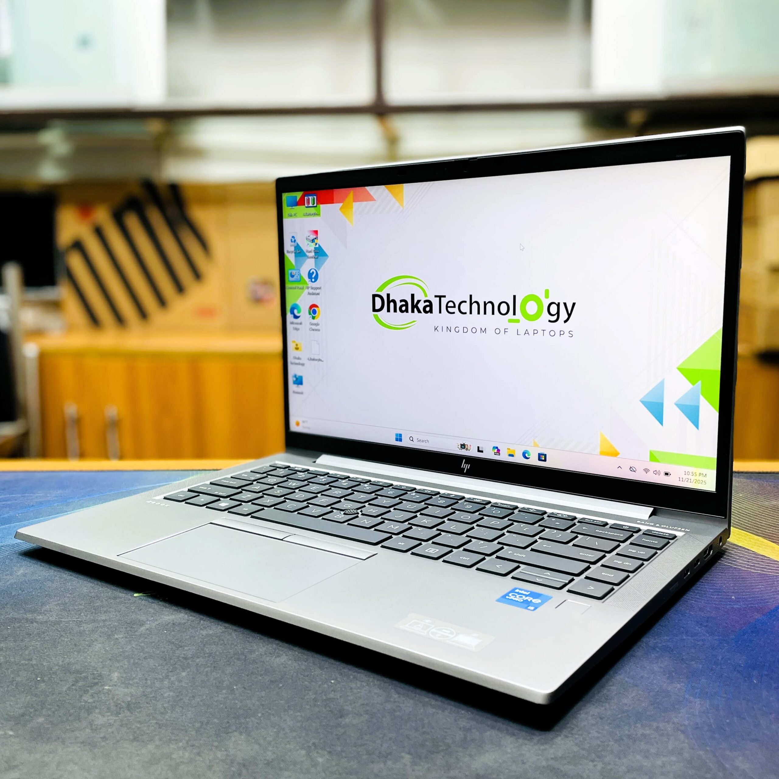 HP ZBook Firefly 14 G8 – Core i5 1145G7 (11th Gen) | Mobile workstation Laptop - Image 7